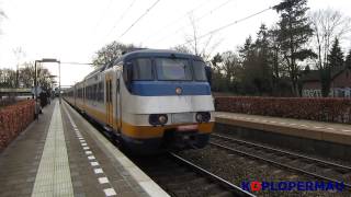 NS Treinen op station Bussum Zuid 11 januari 2013 [upl. by Llenaej]