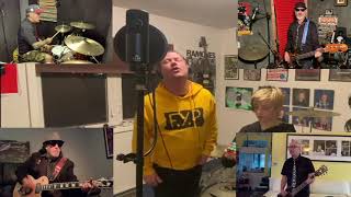 Ray from Teenage Bottlerocket sings Face To Face  DISCONNECTED with Punk Rock Karaoke guys [upl. by Emyle]