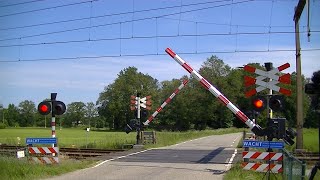 Spoorwegovergang Zenderen  Dutch railroad crossing [upl. by Esoryram]