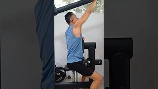 DORSAL FUERTE  JALÓN UNILATERAL EN MÁQUINA EtenonFitness fitness bodybuilding back workout [upl. by Bergstrom]