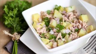 Recette  Salade de pommes de terre et thon [upl. by Nevar]