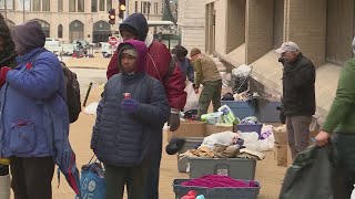 Feeding multitudes St Louisans giving back with Thanksgiving feasts [upl. by Ahcrop]