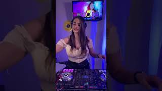 DJ Carolina  Cumbia MIX  para Bailar Cantar y gozar [upl. by Garibold954]