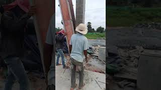 Remove column formwork skill shorts building constrcution [upl. by Carolan803]