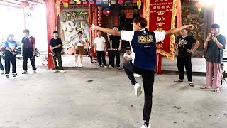 【古帅青年英歌】马来西亚柔佛州武术队员与中国潮阳英歌队进行交流学习 [upl. by Elodia183]