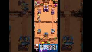 وقتی میگه اقاییش پلیره🤣🤦‍♂️funny iran clashroyale videos gameplay clashofclans memes [upl. by Akirahs]