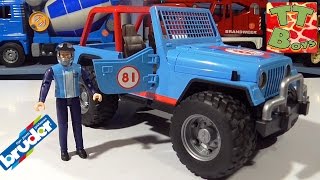 BRUDER Распаковка и видео обзор Джипа от Игорька Игрушки для детей Jeep Wrangler [upl. by Lovell]