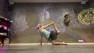 Vinyasa Yoga Flow 30 mins [upl. by Wolliw]