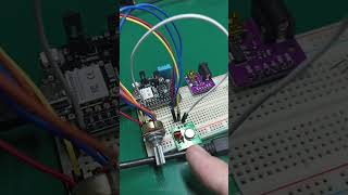 Arduino and 433MHz radio ESP32 control [upl. by Ytsihc605]