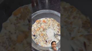 Oatmeal 🥣 healthylifstyle oatmeal oats healthybrekfast breakfast heathylifestyle recipe [upl. by Rodrigo170]