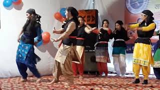 Shilpa Shimle Waliye  Beautiful Dance By Himachali Girls [upl. by Salem406]