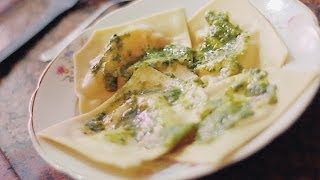 Como hacer Ravioli Al Pesto  Rapido y Delicioso [upl. by Kingsbury459]