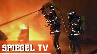 Feuerwache Neukölln Inferno im Hinterhof SPIEGEL TV Reportage [upl. by Bensen]