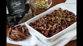 Tagliatelle al cacao con gorgonzola e granella di pistacchi [upl. by Arreit137]