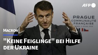 Macron Verbündete der Ukraine dürfen quotkeine Feiglingequot sein  AFP [upl. by Oinesra]