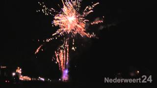 Vuurwerk tijdens Kermis Nederweert 2013 [upl. by Solakcin]