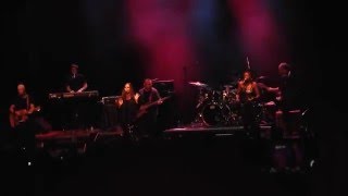 Belinda Carlisle  Summer Rain live Enmore Theatre 110316 [upl. by Julieta]