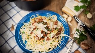 經典波隆尼亞肉醬寬麵 Tagliatelle al ragu alla bolognese  Soac x 愛料理廚房 [upl. by Ynotna]