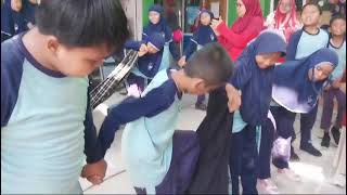 ESTAFET SARUNG KELAS 5 MIS AL WARDAH BERKELOMPOK 😇 TUJUHBELASAN 2024 [upl. by Zechariah]