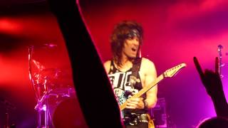 Steel Panther  Satchel Guitar Solo  Sioux City IA  53015 [upl. by Rolo]