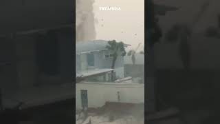 Quelques dégâts causés par l’ouragan Milton filmés en direct par les habitants de la Floride USA [upl. by Leal704]