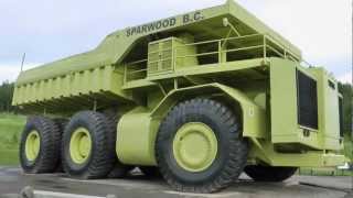 Terex 3319 quotTitanquot  Biggest Truck In The World in 1080p HD [upl. by Htenay]