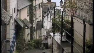 One Foot in the Past  Joss Ackland  Clovelly [upl. by Wunder182]