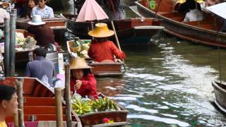 Damnoen Saduak floating market July 2013 [upl. by Ellenwahs]