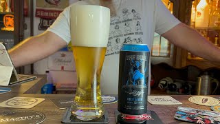 Schlitz The Bull  Malt Liquor  Pabst Brewing Co  59abv [upl. by Idoux]