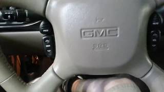 2002 GMC Yukon XL Denali Start Up and Rev [upl. by Cynth]