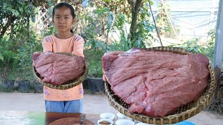 The best recipe of beef cooking by Sreypich  Khmer braised beef recipe  Cooking with Sreypich [upl. by Enaols870]