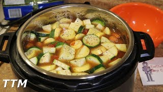 Vegan Minestrone Soup in the Instant PotEasy Cooking [upl. by Llirret624]