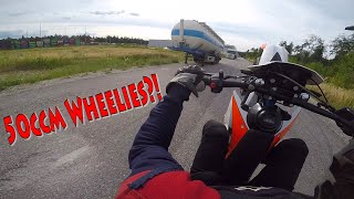 50ccm MOPED WHEELIES CPI SM 50 im Test  Wheelie Training  PaddyEnduro [upl. by Thrasher70]