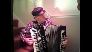 Csak Egy Kislany a Hungarian song on a Vermona cassotto accordion [upl. by Niwrad552]