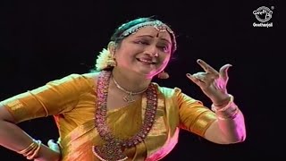 Bharatanatyam Dance Performance  Kunitha Puruvamum  Kalaimamani Lakshmi Viswanathan [upl. by Lichtenfeld]