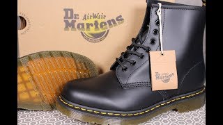 DR MARTENS Classic quot1460quot Boot Black First Impressions [upl. by Lothar]