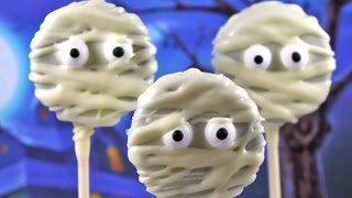 Halloween Cookie Pops Make Mummy Cookies  Cooking with Squish Halloween Special [upl. by Leora]