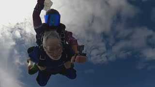 98yearold WWII veteran skydives to create memories for greatgrandchildren [upl. by Hsekar]