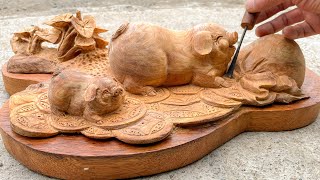 Amazing Wood carving lucky Mama Pig with her Piglet  Beautiful wood work design [upl. by Sly]