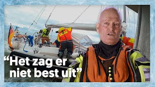 Met 8 man sjorren om hem naar buiten te krijgen  Redders op zee 11 [upl. by Behnken]