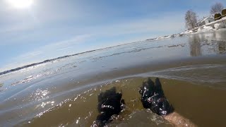 Baignade en eau glaçée au Québec en hiver [upl. by Hersch]