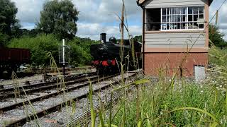 6412 arriving at totnes station [upl. by Halik]