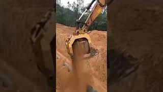 Pipeline backfill excavator screening bucket [upl. by Hapte]