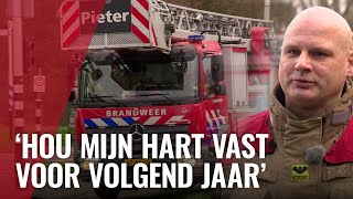 Brandweerman Mark bekogeld met vuurwerk tijdens jaarwisseling [upl. by Ollopa]