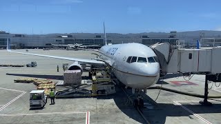 Full Flight  United Airlines  Boeing 767300ER  Washington DC IAD  San Francisco SFO [upl. by Lasiaf]