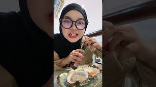 Lidah kampung nyoba oyster shorts imgetlose nabila kampung makan seafood [upl. by Caniff]