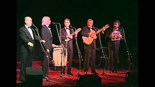 Les Luthiers El Regreso del Indio Unen Canto con Humor [upl. by Otilegna785]