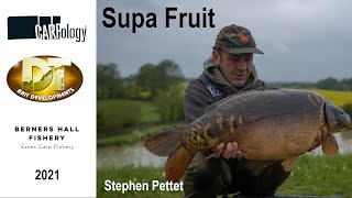 Carpology amp DT Baits  Stephen Pettet talks about Supa Fruit [upl. by Nediarb]