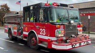 Chicago Fire Department Engine 23 Responding [upl. by Nasaj]