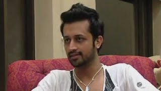 Atif Aslam singing Gulabi Aankhein without Music [upl. by Nevur332]